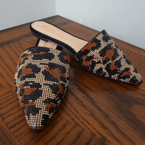 Shoes - Rhinestones flat mules 7